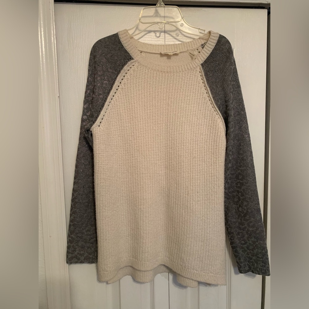 REBECCA TAYLOR Wool Blend Knit
Leopard Print Pullover Sweater in Ivory/ Gray